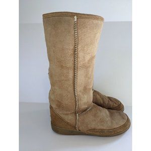 Minnetonka Leather Suede & Shearling Mukluk Style Boot 7